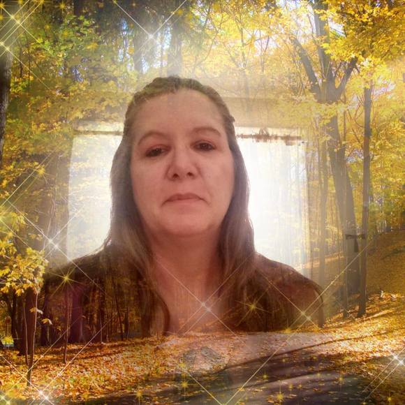 Meet your Posher, Edith - Picture 1 of 1